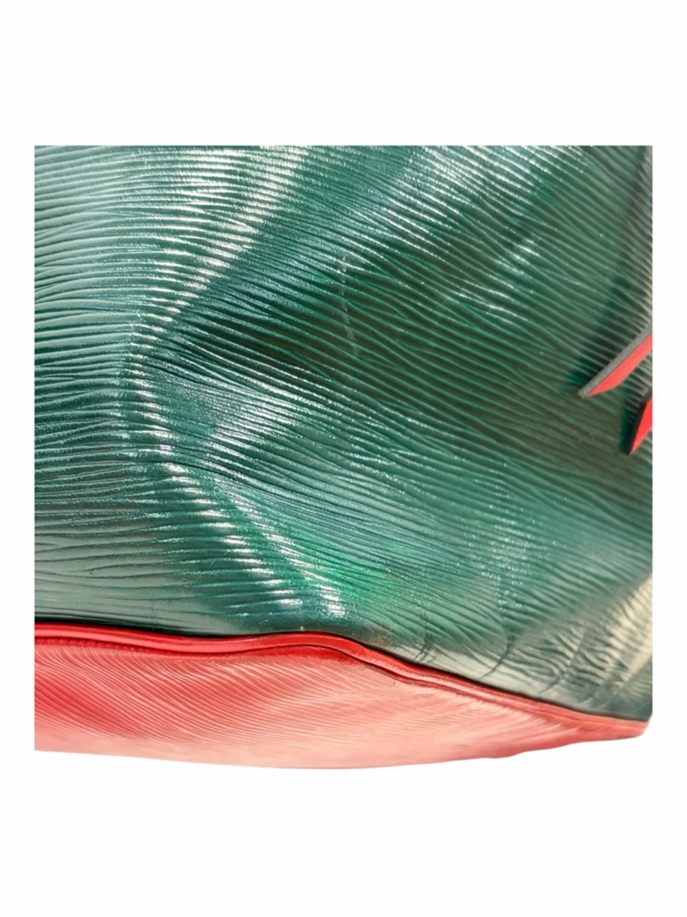 Louis Vuitton Epi Noé GM Restored Green & Red Vintage Bucket Bag - Picture 12 of 13